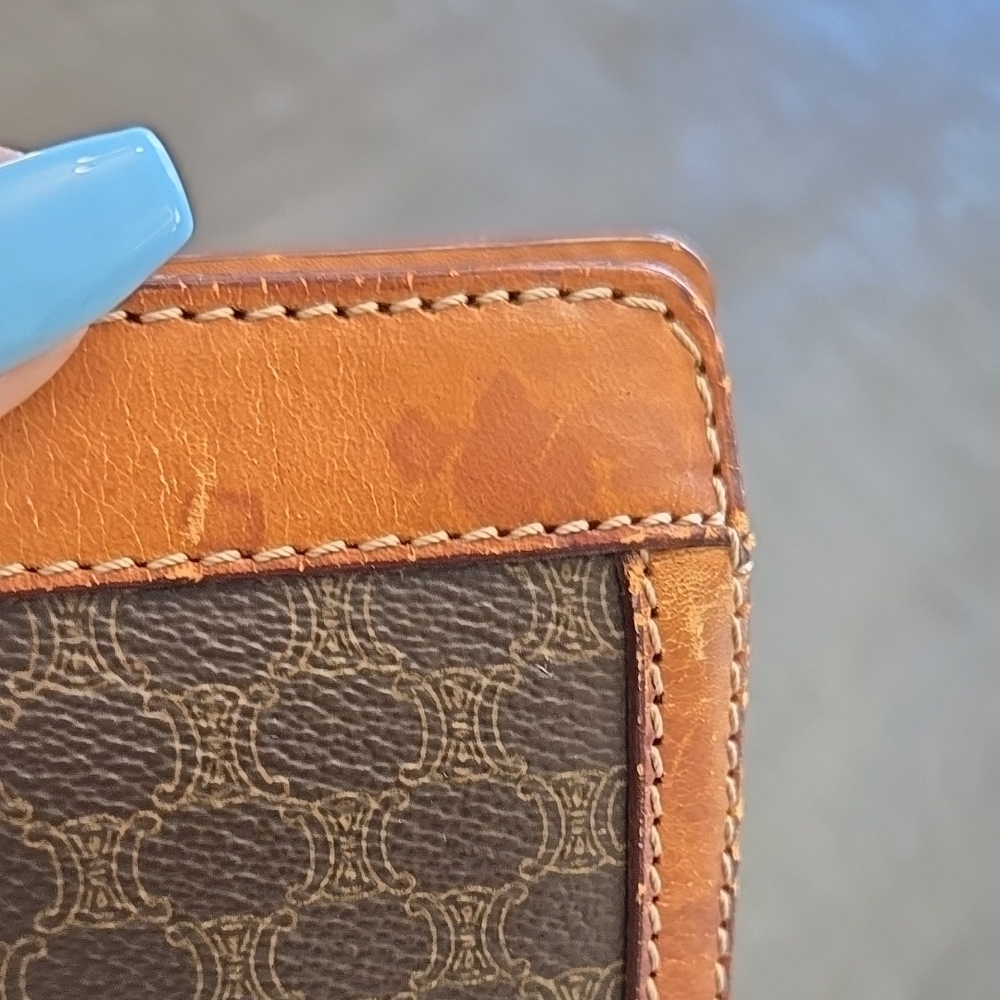 Celine Toiletry - Picture 5 of 16